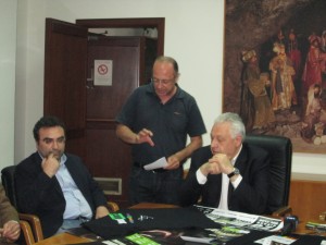 A destra: il sindaco Nino Garozzo e a sinistra Orazio Micalizzi