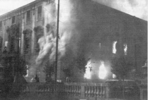 La vecchia sede del Distretto Militare di Catania, in piazza San Domenico, da dove venne lanciata una bomba a mano, causando la morte di un giovane