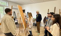 ABACT_il prof. Giuseppe Puglisi con gli allievi durante una lezione di Pittura (progetto Guccione-Accademie)